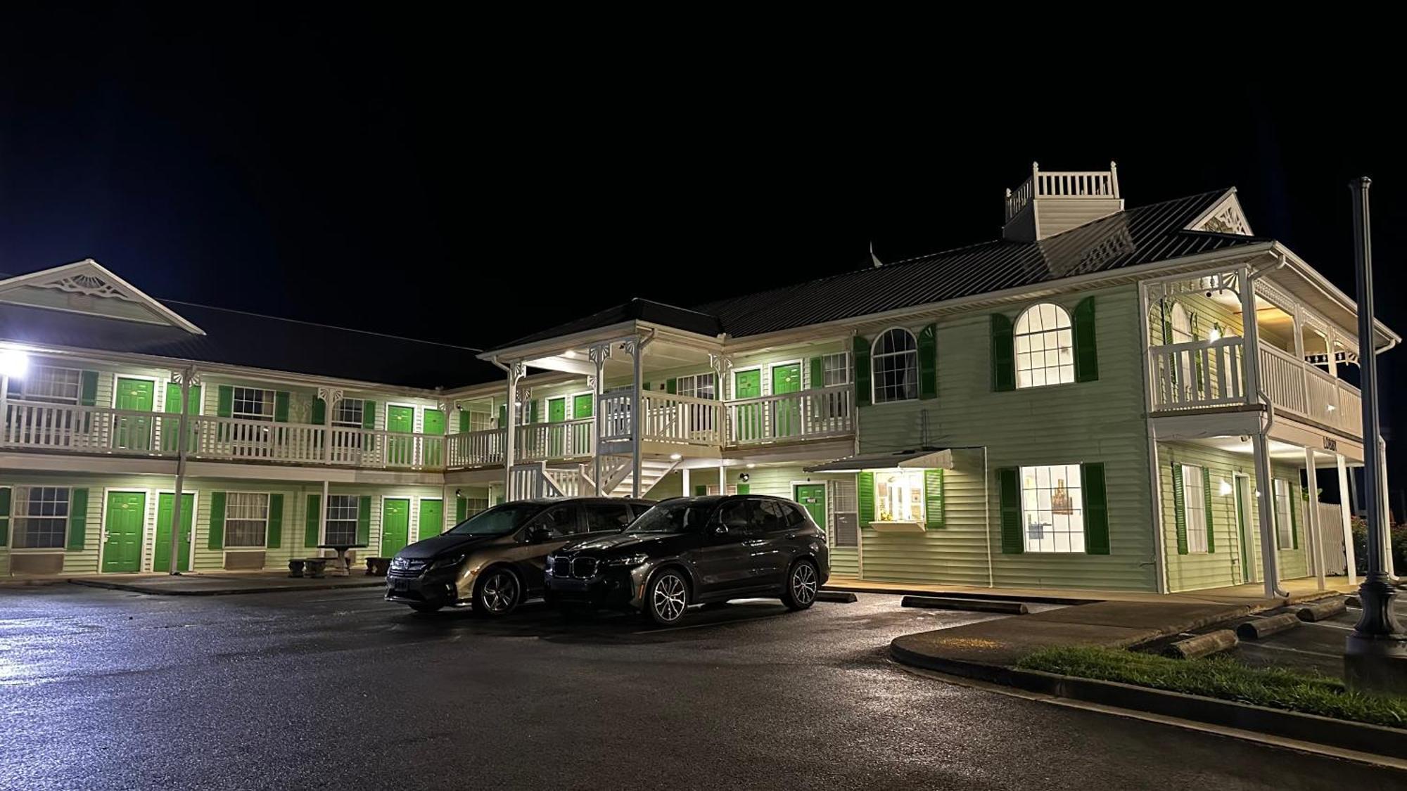 Key West Inn - Chatsworth Esterno foto